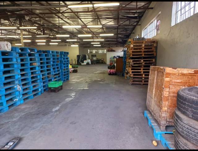 780M² RETAIL TO LET IN WHITE RIVER CENTRAL